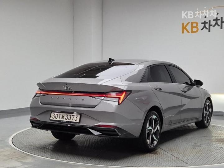 Hyundai Avante CN7 1.6 Gasoline Inspiration 4