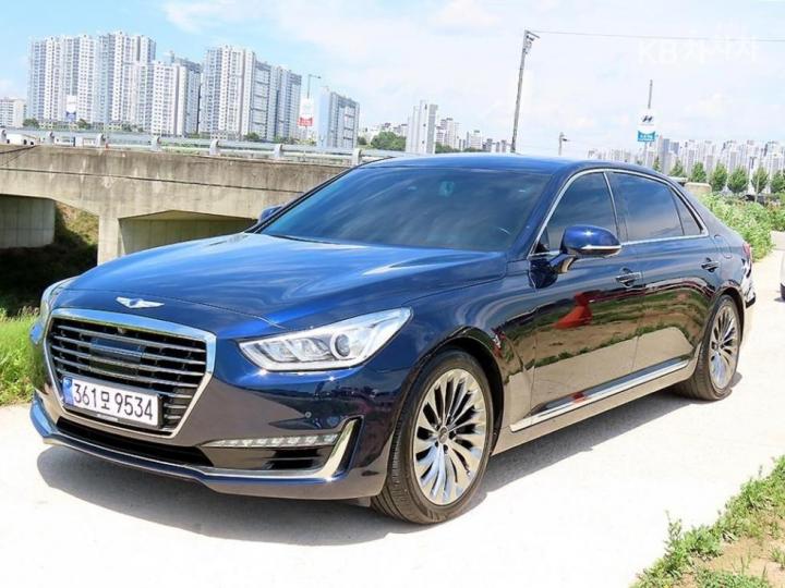 Genesis EQ900 5.0 GDI AWD Prestige 3