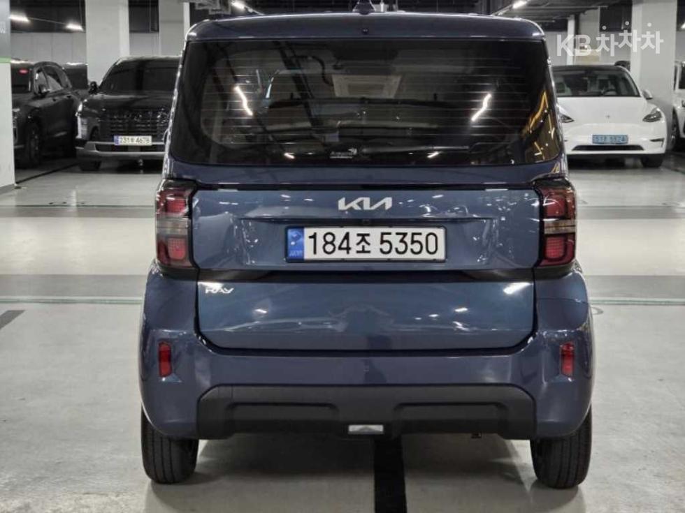 2025 - kia kia