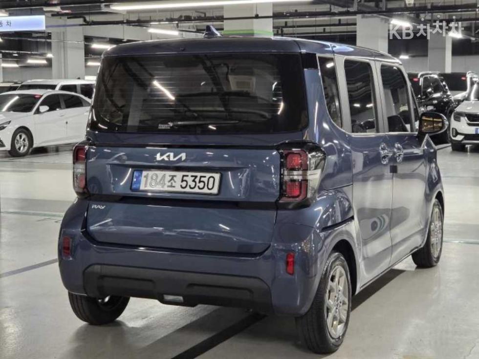 2025 - kia kia