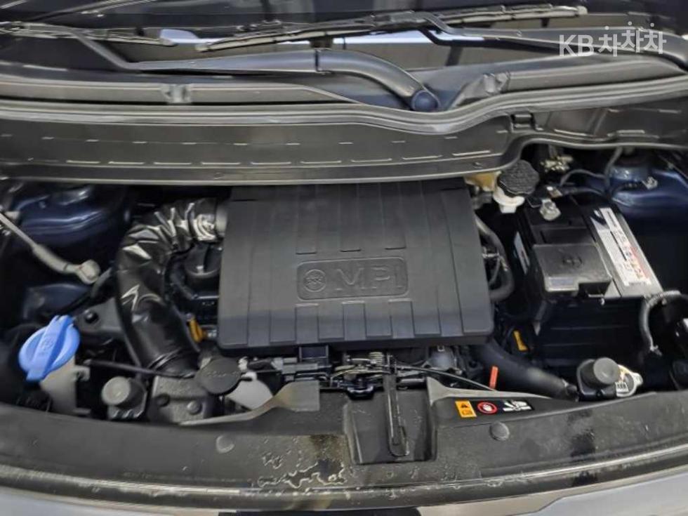 2025 - kia kia