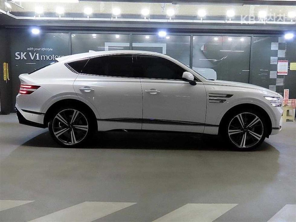 2024 Genesis GV80 COUPE photo