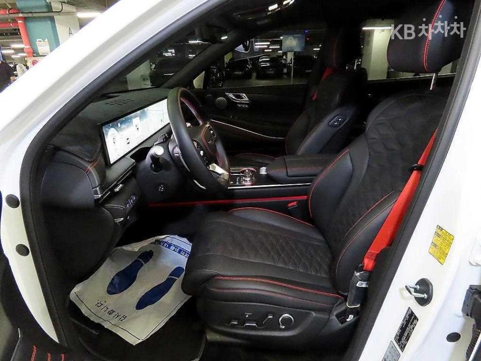 2024 Genesis GV80 COUPE photo