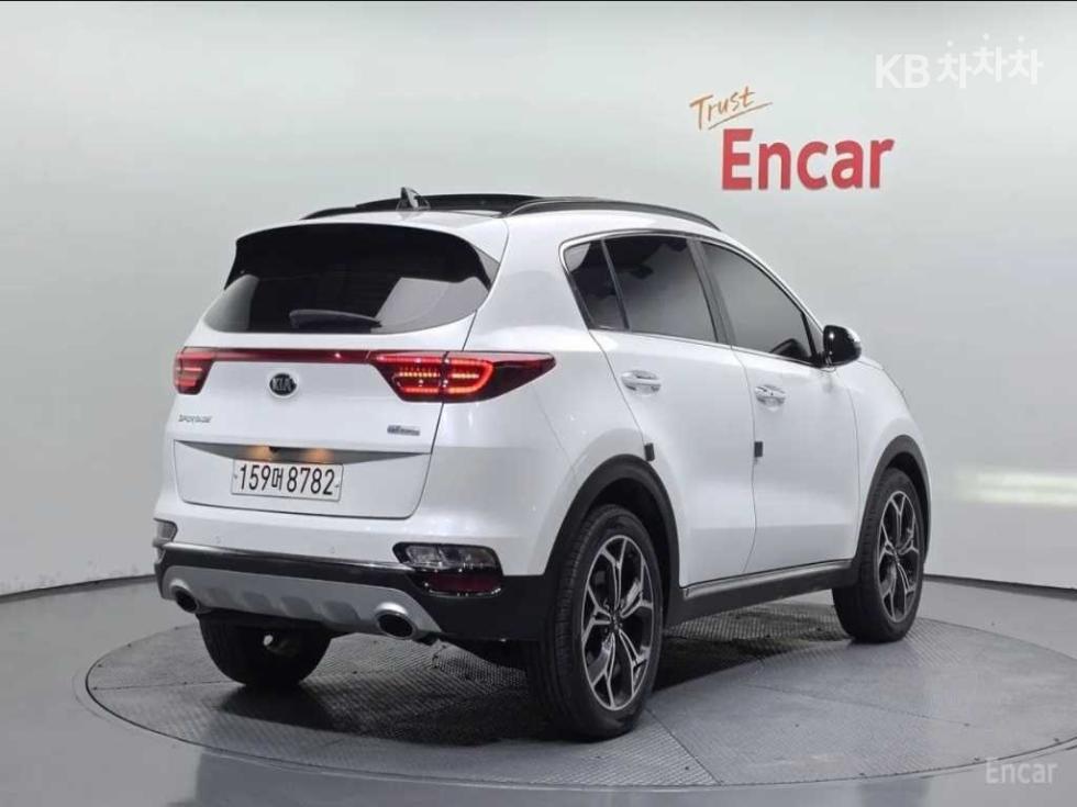 2020 - kia sportage