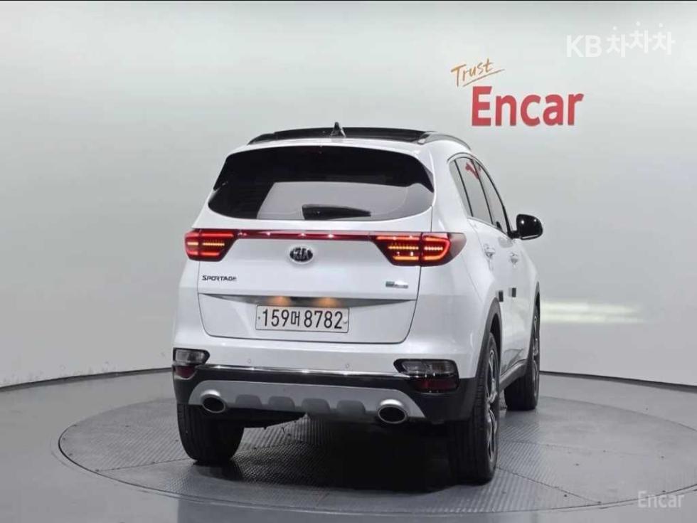 2020 - kia sportage