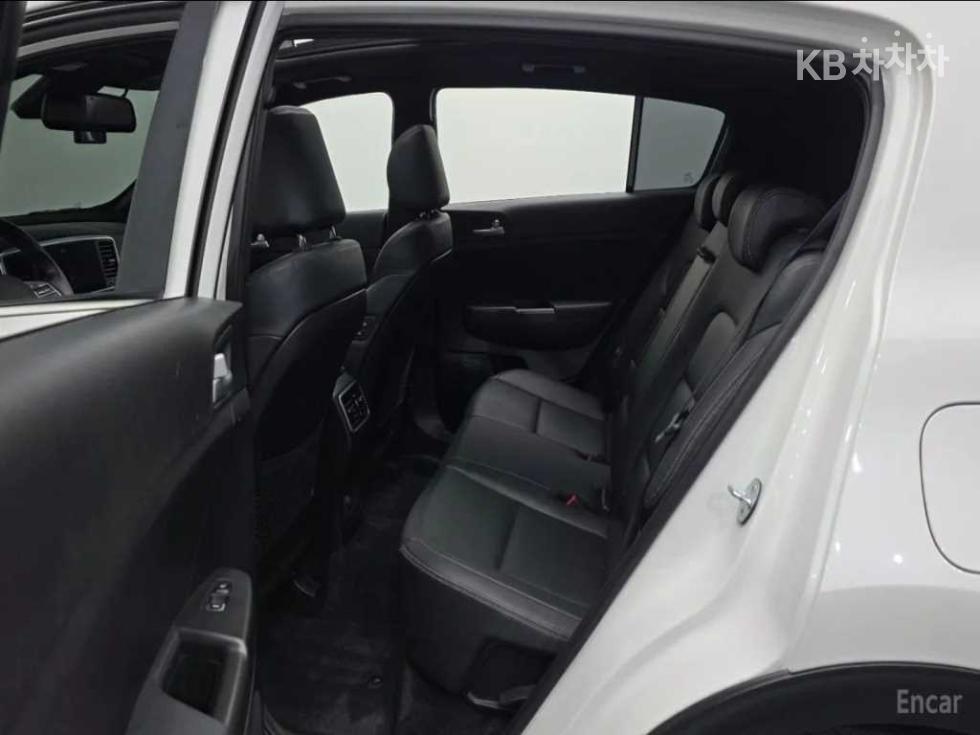 2020 - kia sportage