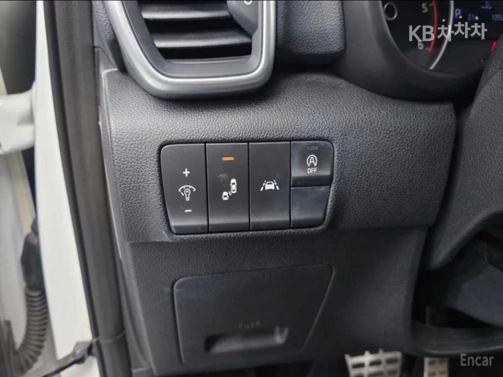 2020 - kia sportage