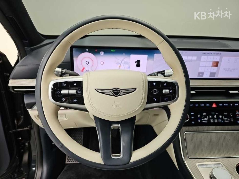 2024 Genesis GV80 photo