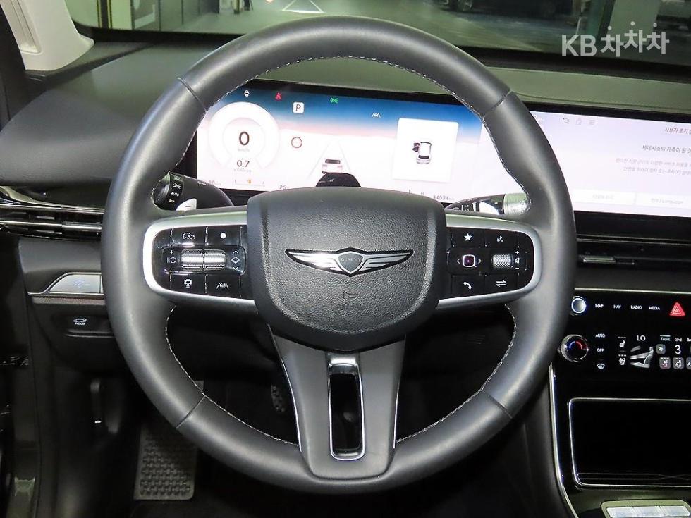 2024 Genesis GV80 photo