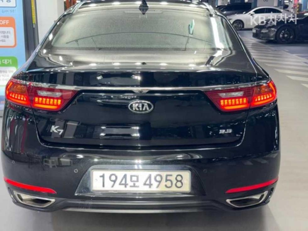 2017 - kia k7