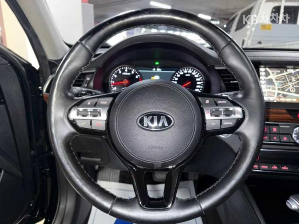 2017 - kia k7