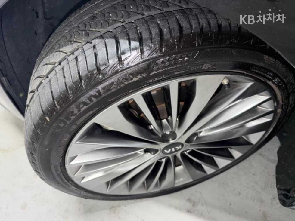2017 - kia k7