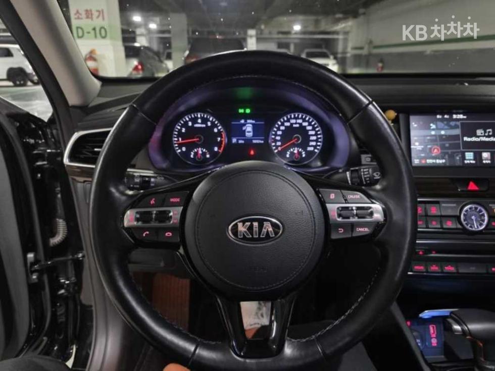 2018 - kia k7