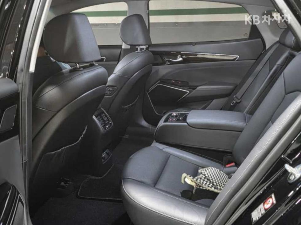 2018 - kia k7