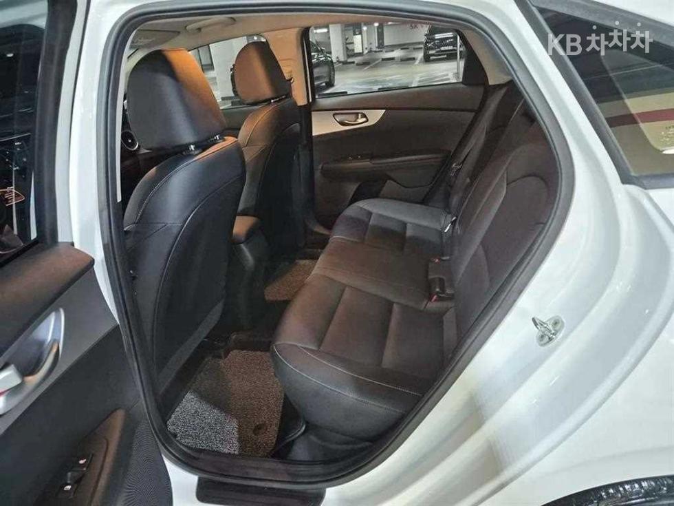 2022 - kia k3