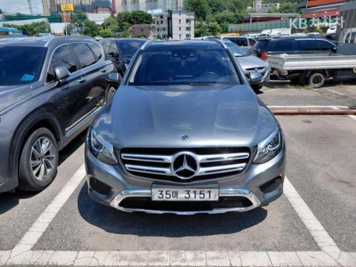 Mercedes-Benz GLC-Class X253 220d 4Matic Base Type