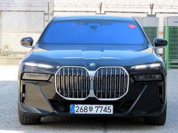 BMW 7er 750e xDrive — foto 1
