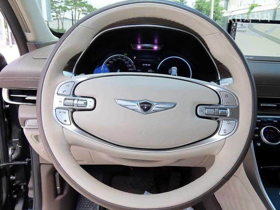 2022 Genesis GV80 photo