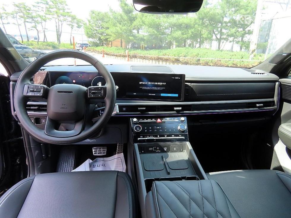 2025 Hyundai MX5 photo