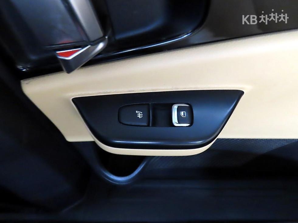 2021 - kia carnival