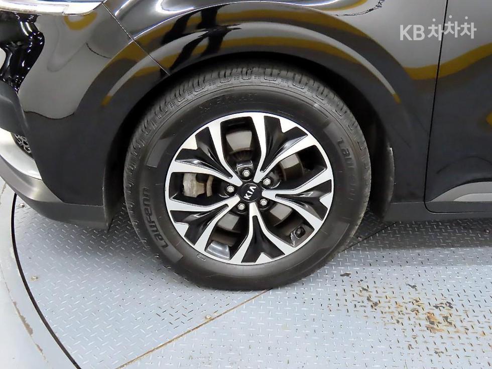 2021 - kia carnival