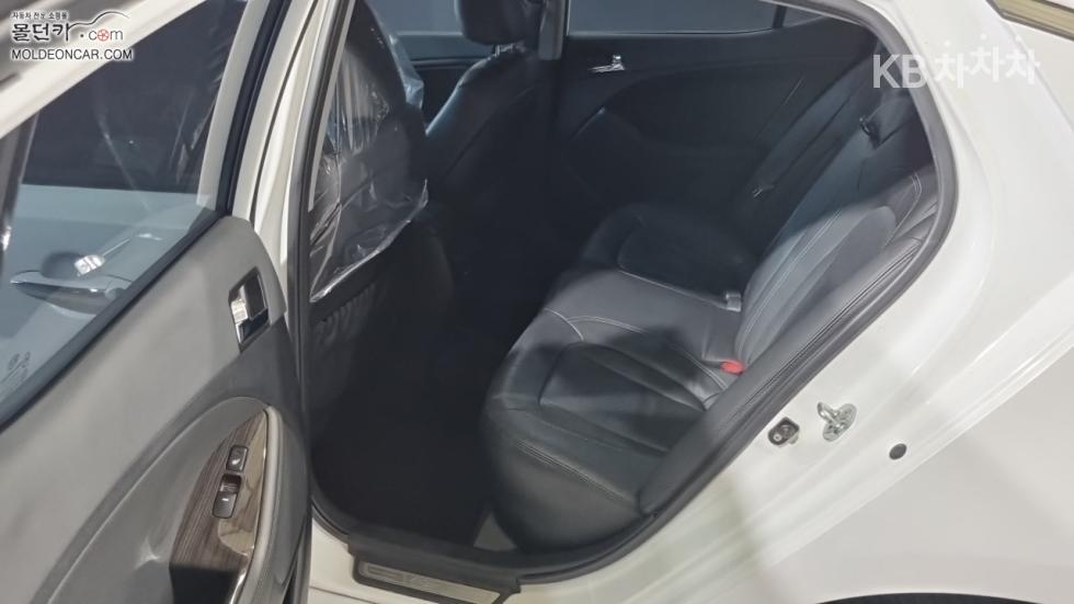 2011 - kia k5
