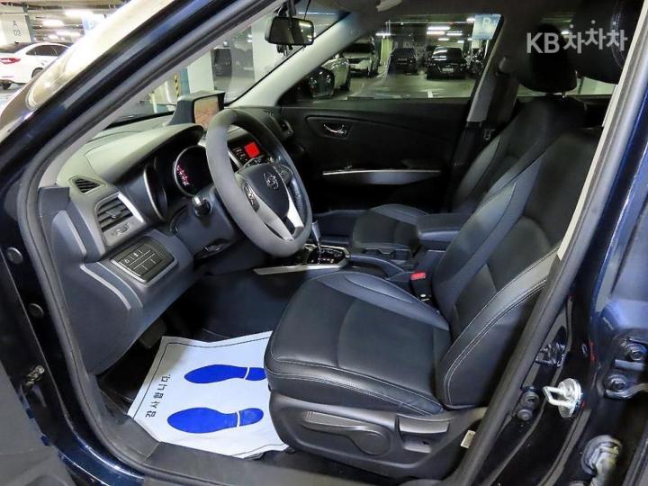 KG Mobility (Ssangyong) Tivoli Gasoline VX 7