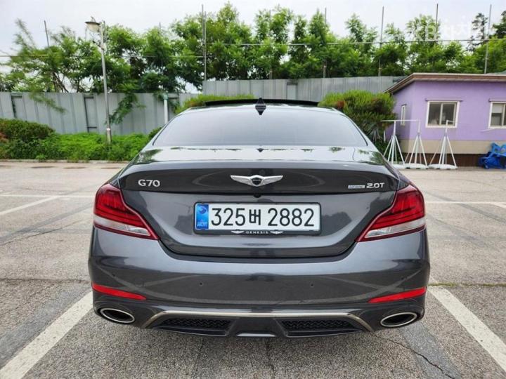 Genesis G70 2.0T AWD Sport Package 4