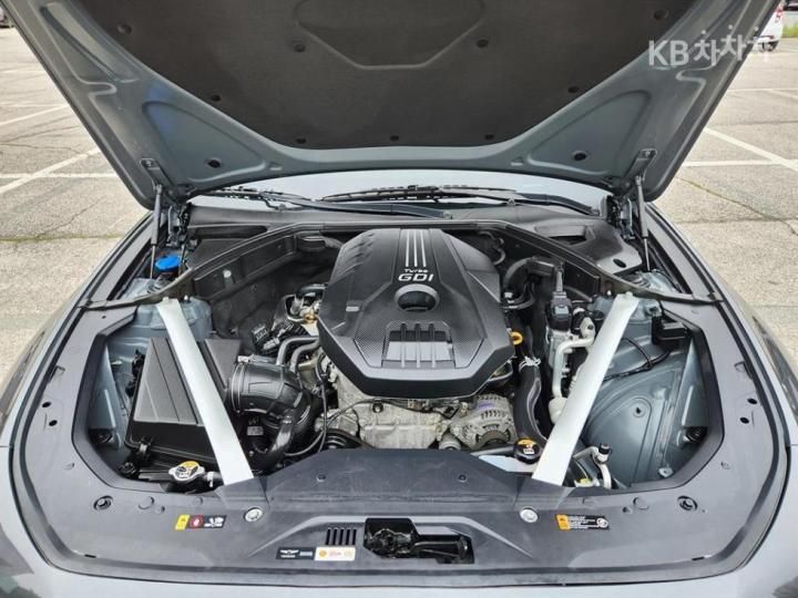 Genesis G70 2.0T AWD Sport Package 7