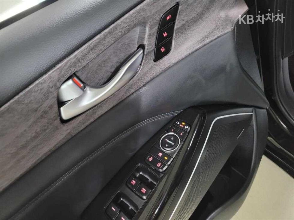 2016 - kia k7