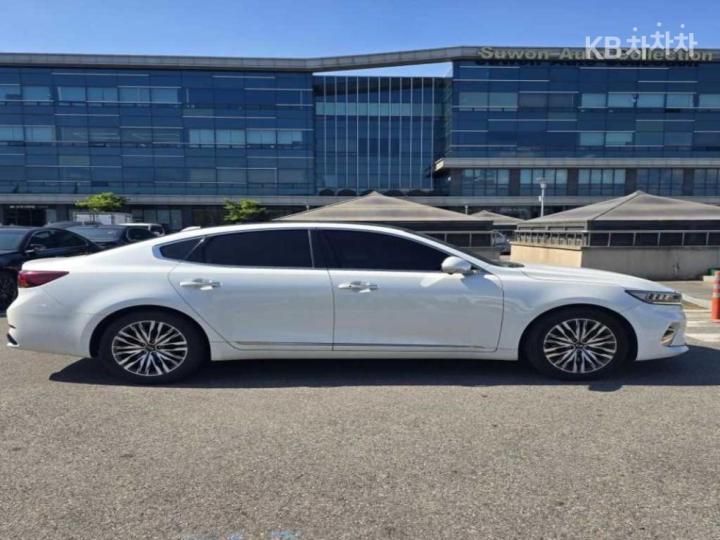 Kia K7 Premier 3.0 GDi Signature 4