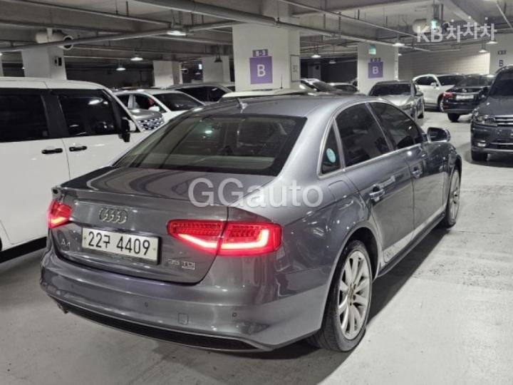 Audi A4 NEW 35 TDI Quattro B8 5