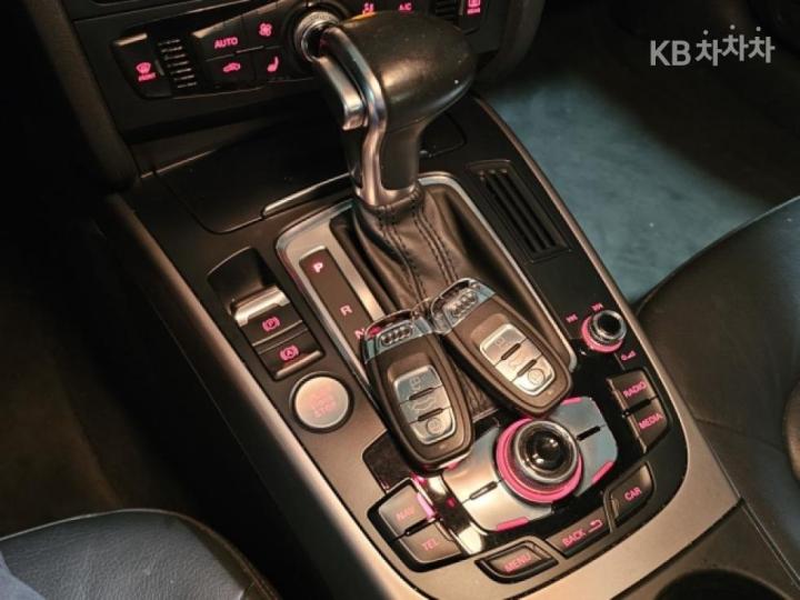 Audi A4 NEW 35 TDI Quattro B8 9
