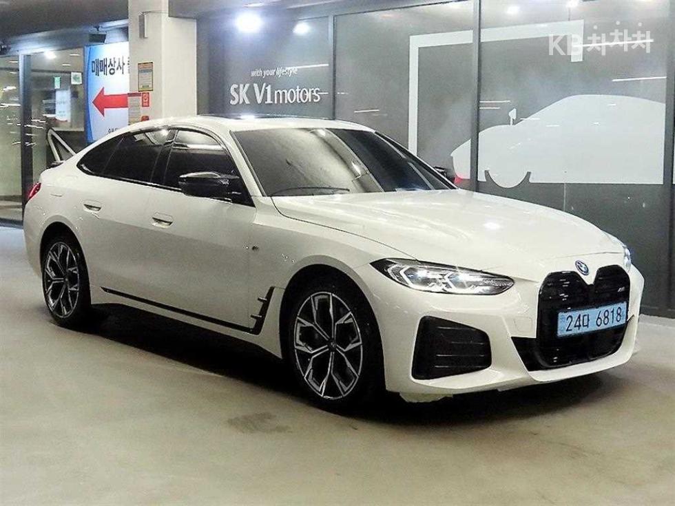 BMW i4 2023년식 BMW i4 eDrive40 M Sport Pro
