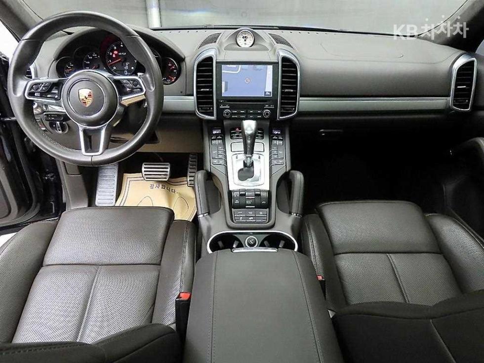 2017 Porsche (958) photo