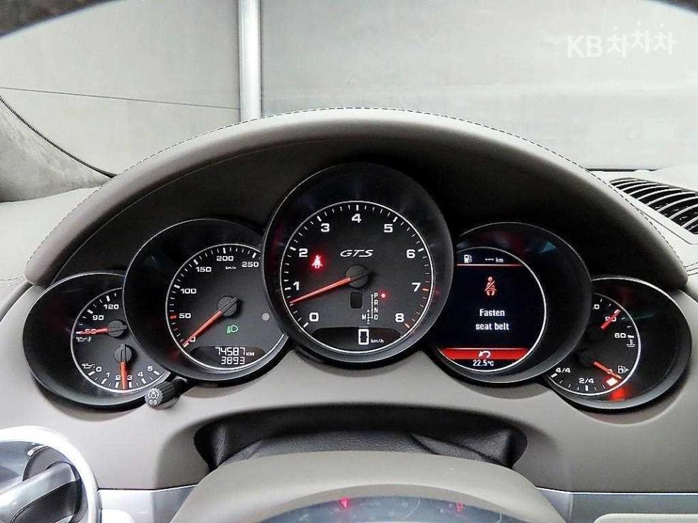 2017 Porsche (958) photo