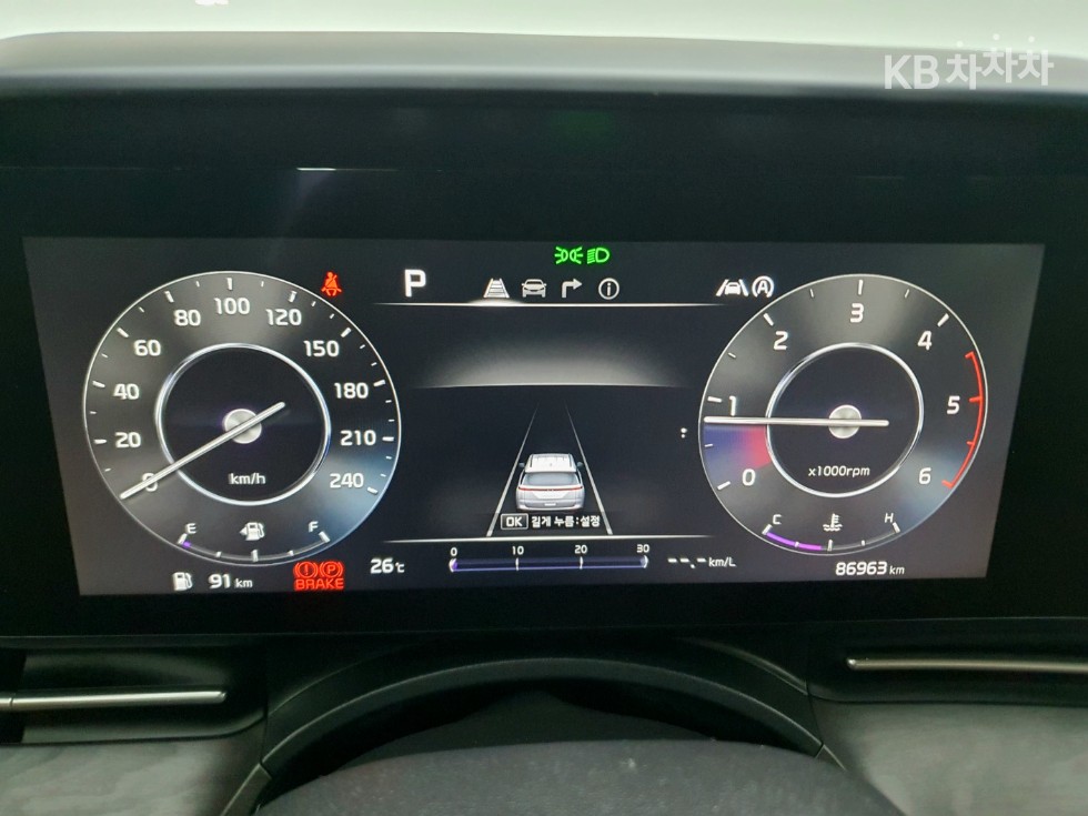 Kia Carnival — miniaturë 8