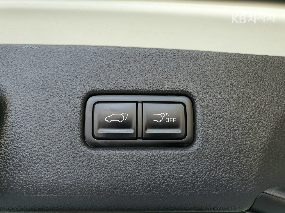 Kia Carnival — miniaturë 29