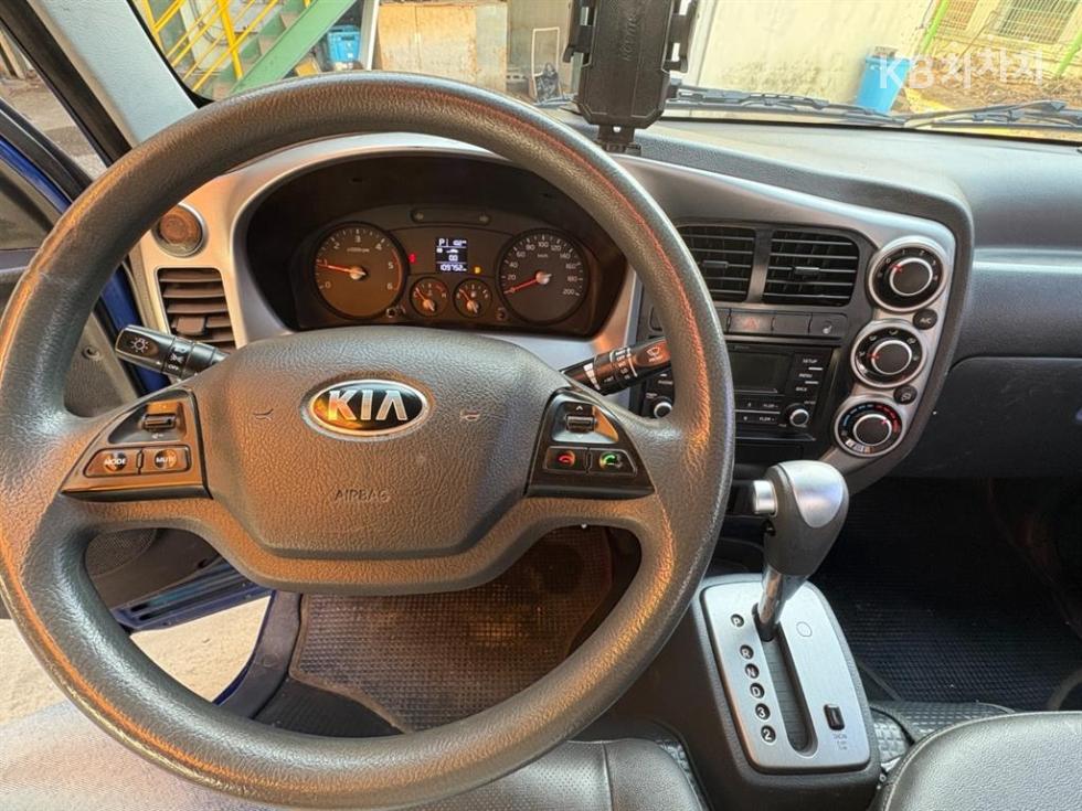 2019 - kia bongo iii