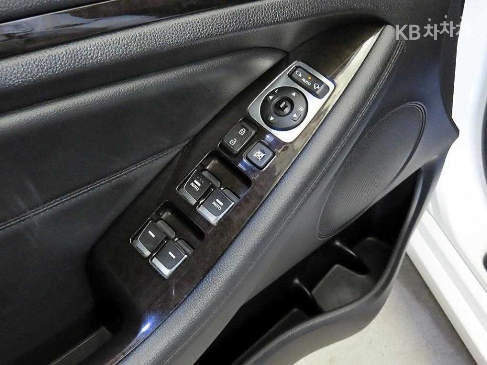 2013 - kia k7