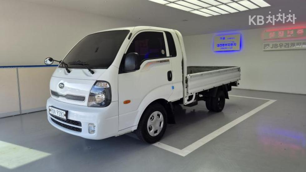 2016 - kia bongo iii