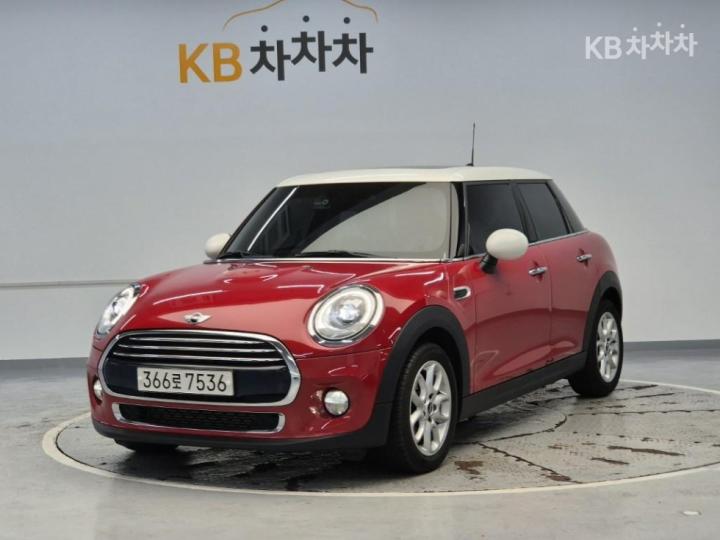 Mini Cooper 5 Duo D 1.5 High Trim