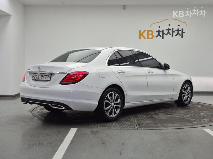 Mercedes-Benz C-Class C220 d 5