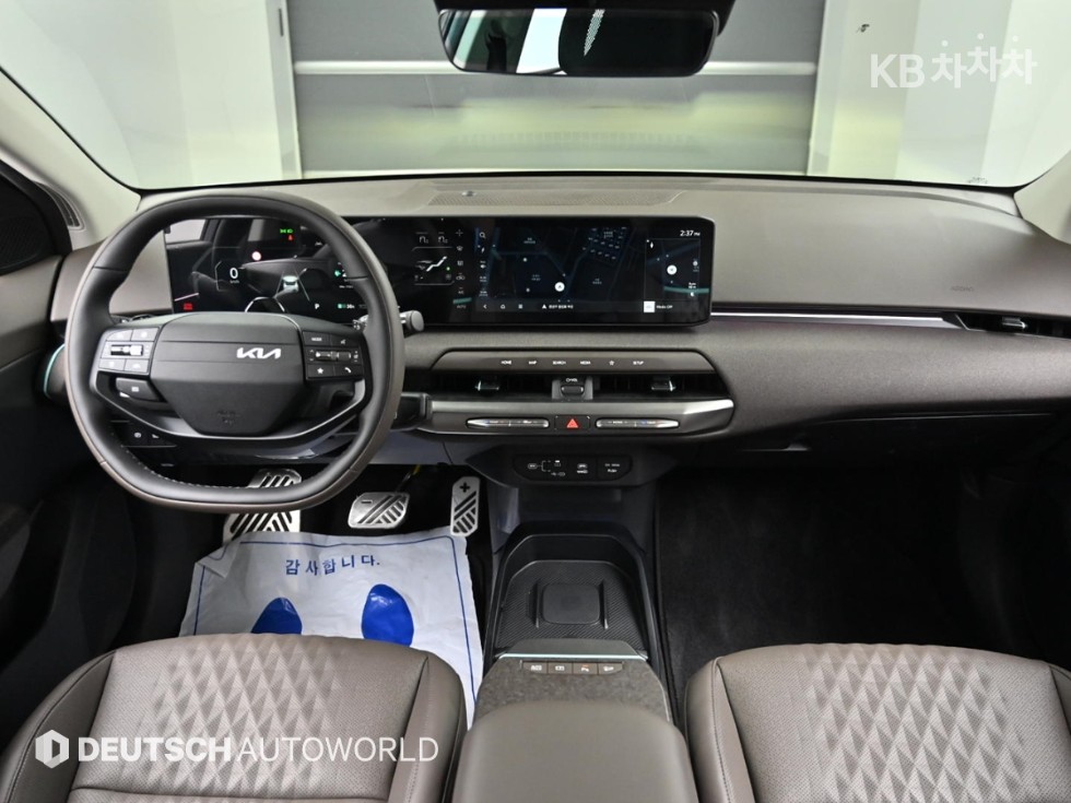 2026 - kia ev4
