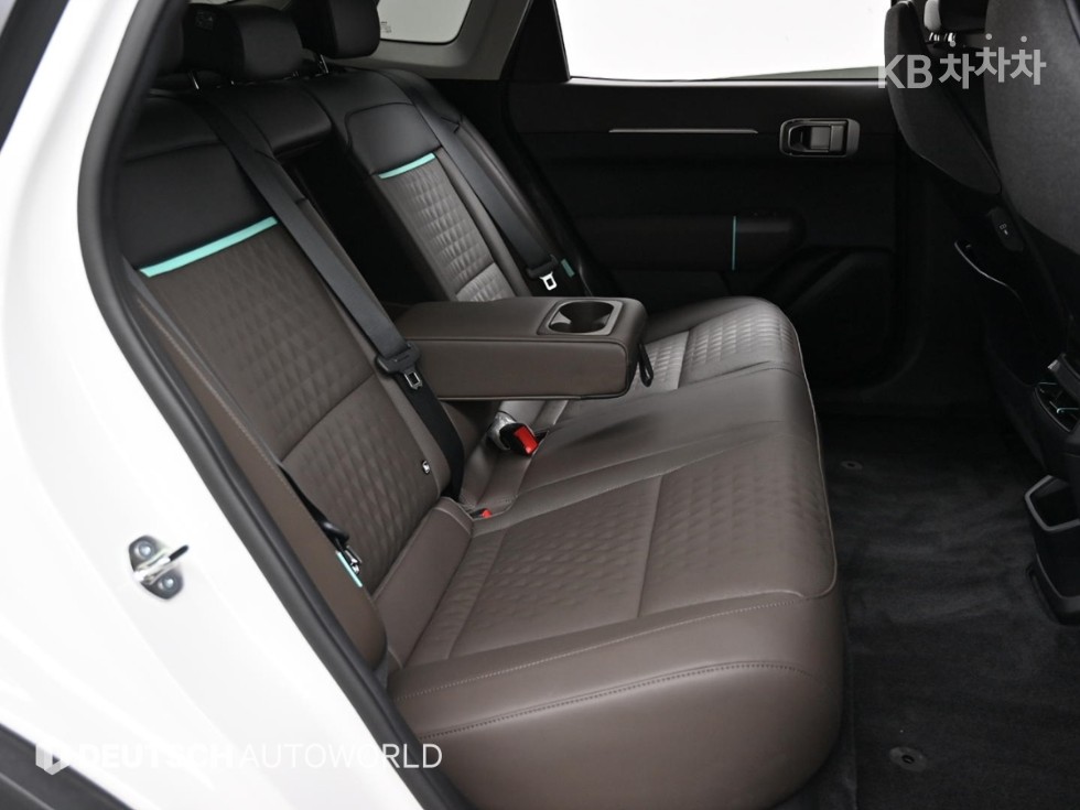 2026 - kia ev4