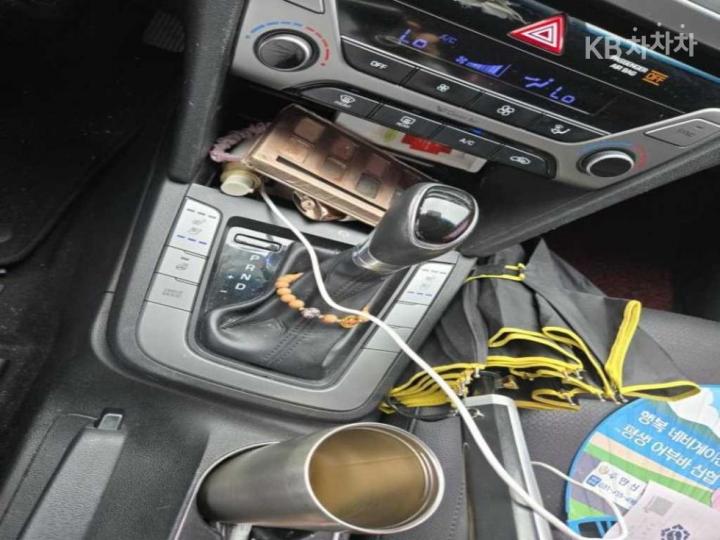 Hyundai Avante AD 1.6 GDi Smart 9