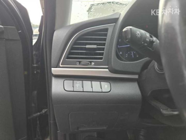 Hyundai Avante AD 1.6 GDi Smart 10