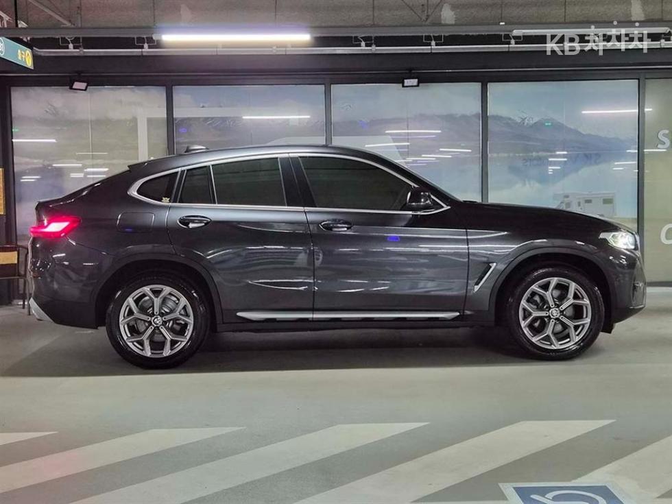 2021 BMW BMW New X4 (G02) photo