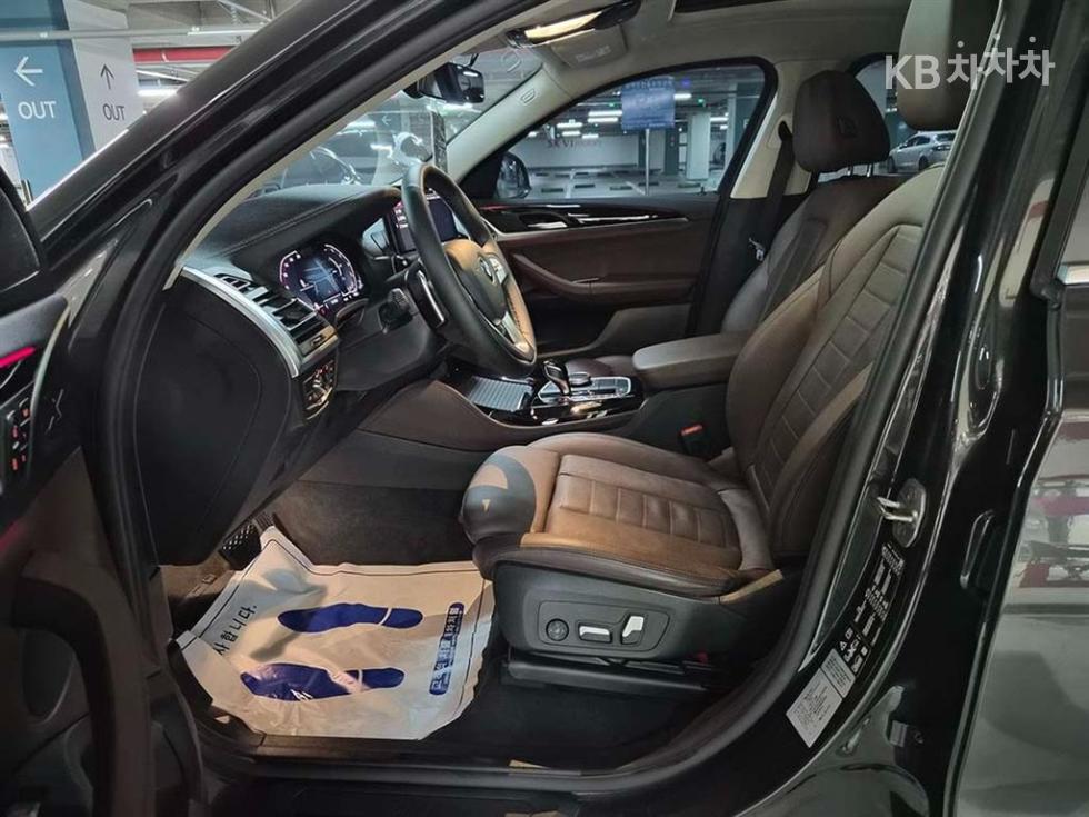 2021 BMW BMW New X4 (G02) photo
