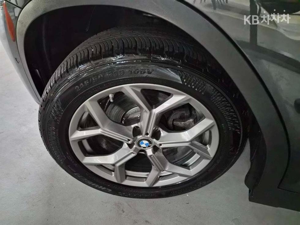 2021 BMW BMW New X4 (G02) photo